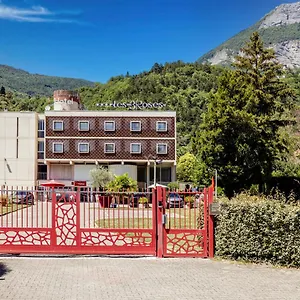 Les Trois Roses, Grenoble Hotel